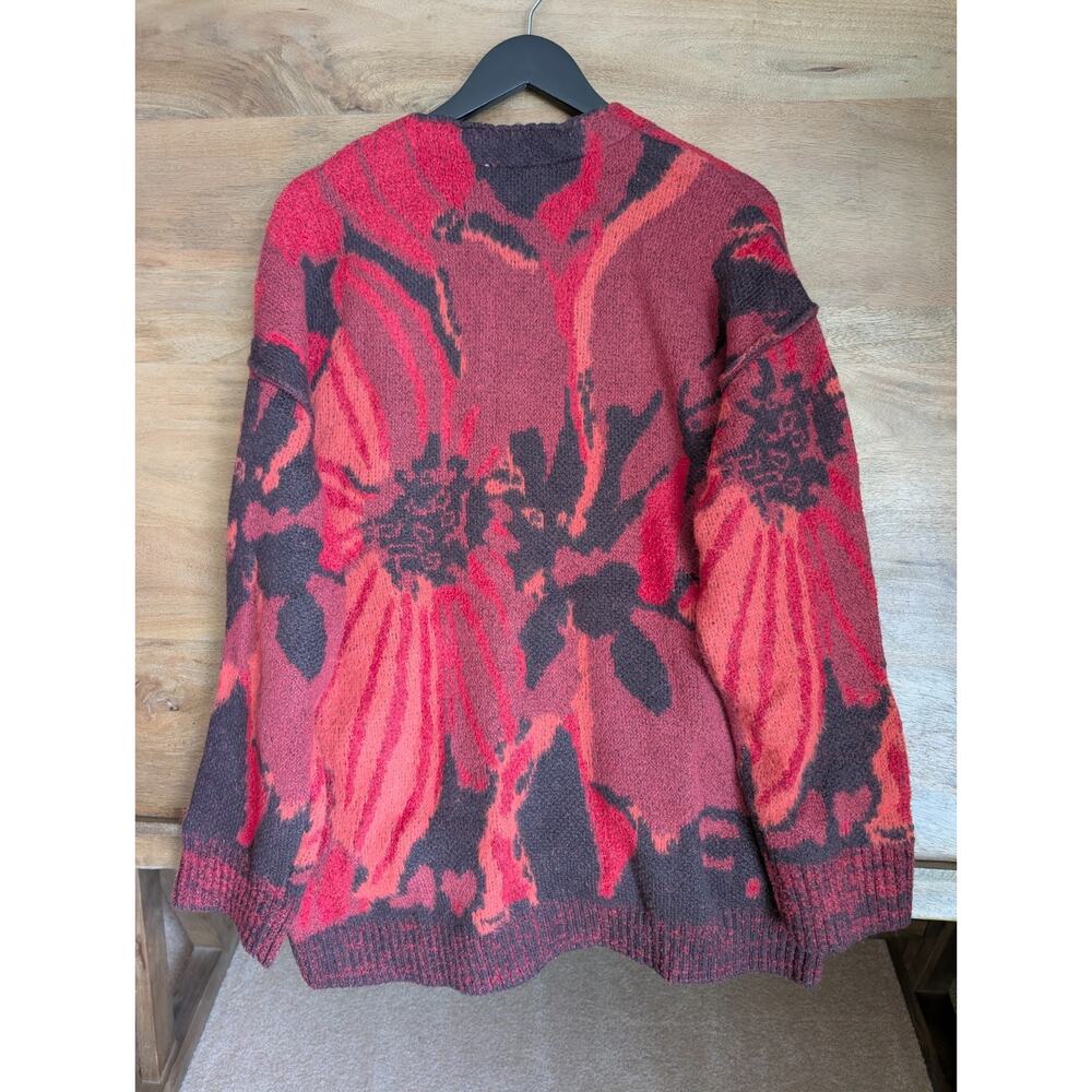Free People State Side Cardigan Sweater Women's S Red Black Floral Button-Up NWT - Picture 2 of 3
